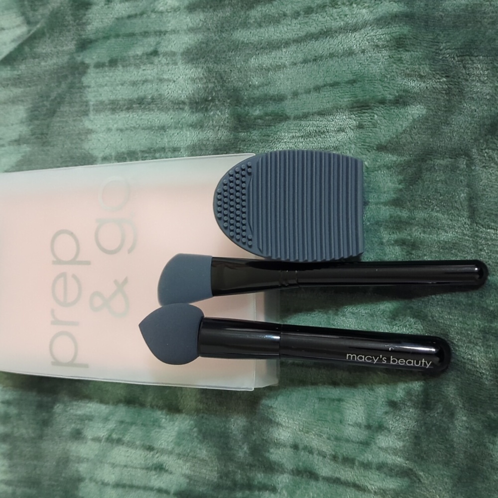 Facemask Tools and Nail Polish Strips Spa Day Makeup Brush Cleaner